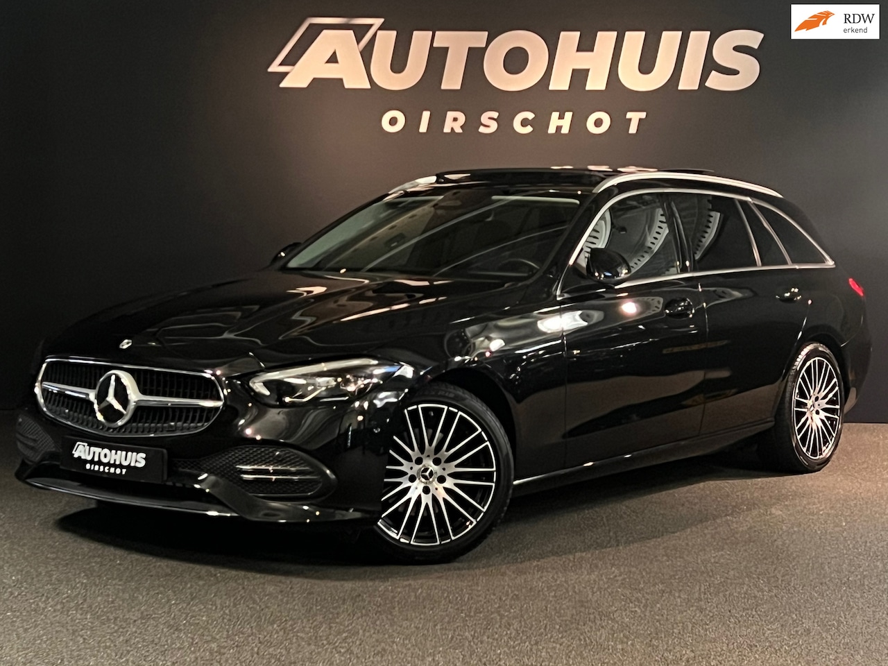 Mercedes-Benz C-klasse Estate - 200 Business Line Pano/ Camera/ Carplay/ 18"/ Ambianceverlichting/ Navi/ Led/ - AutoWereld.nl