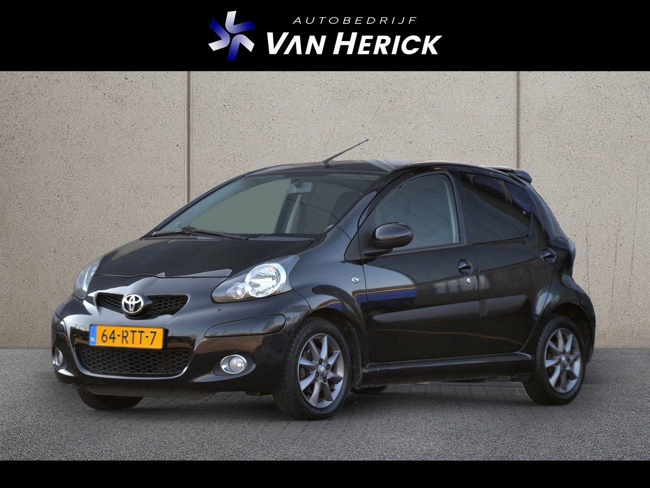 Toyota Aygo - 1.0-12V Dynamic Navigator | Automaat | Navigatie | Airco - AutoWereld.nl