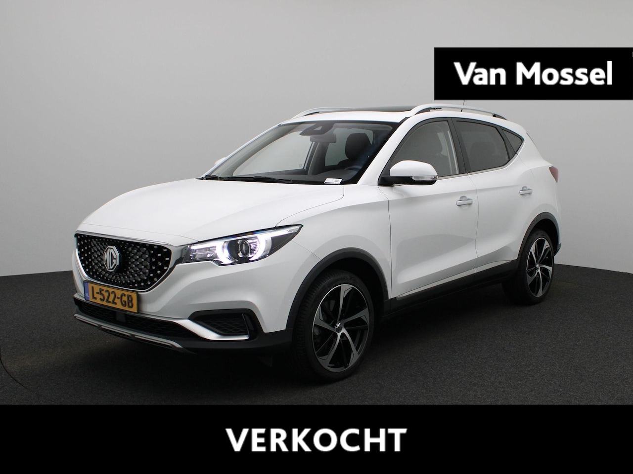 MG ZS - Luxury 45 kWh | Leer | Apple CarPlay | Achteruitrijcamera | Keyless Entry/Go | Panorama Da - AutoWereld.nl