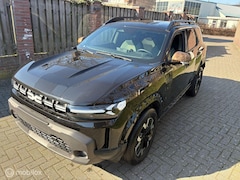 Dacia Duster - 1.6 Hybrid met schroeischade linker zijkant