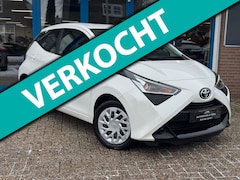 Toyota Aygo - 1.0 VVT-i x-play 2018 AUT NAVI AIRCO CAMERA NAP