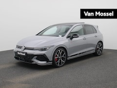 Volkswagen Golf - 2.0 TSI GTI Clubsport 301 PK| Panoramadak | 19 Inch Velgen | LED Matrix | 3D Ledachterlich