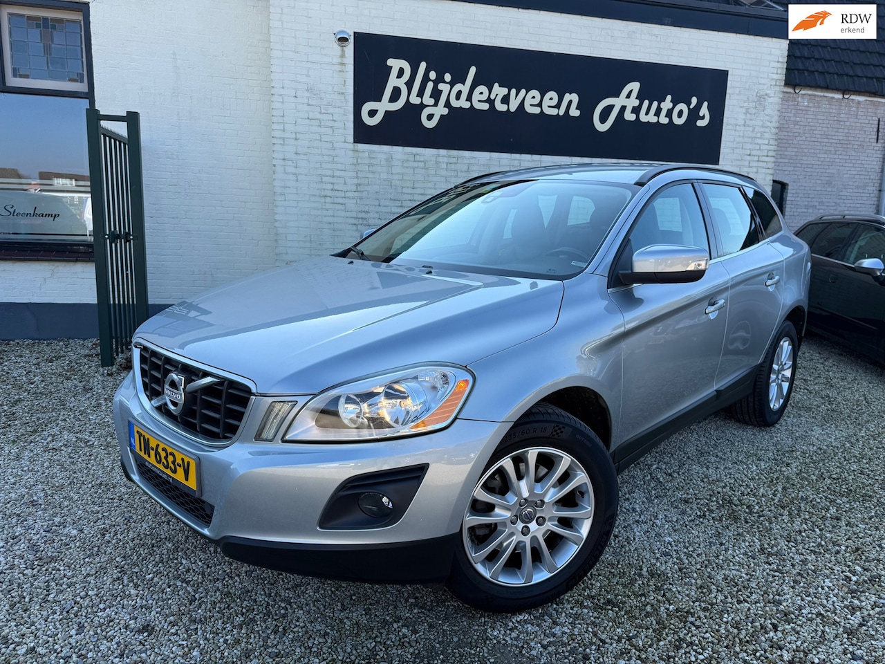 Volvo XC60 - 2.4D AWD Momentum 223 DKM | Leer | PDC | Trekhaak - AutoWereld.nl