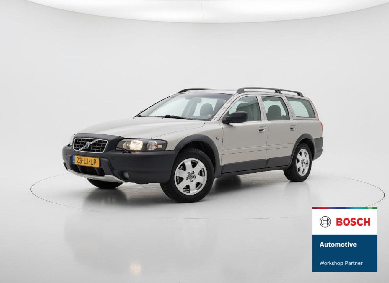 Volvo XC70 - 2.5 T Geartronic Comfort Line 2.5 T Geartronic Comfort Line - AutoWereld.nl