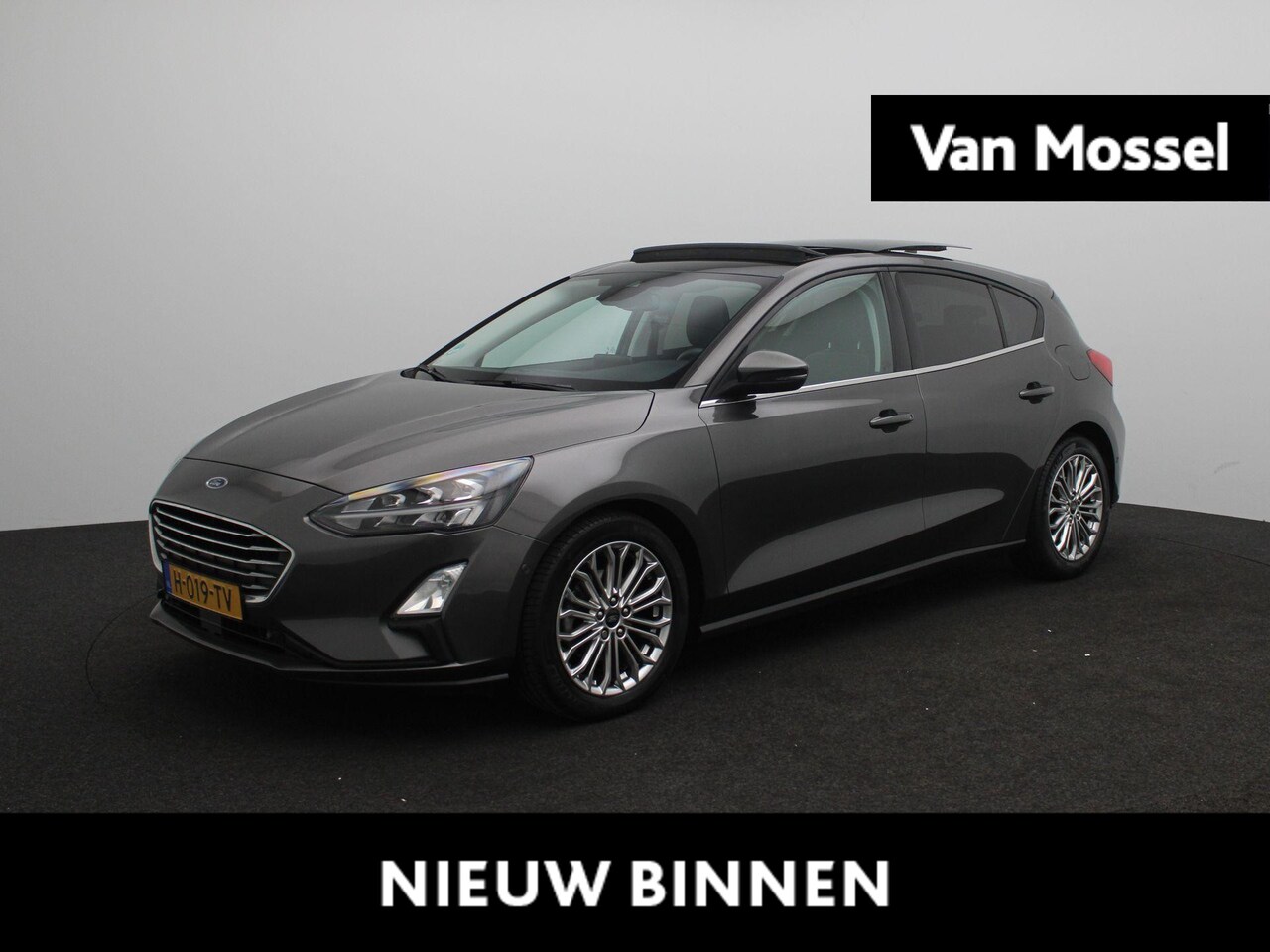 Ford Focus - 1.0 EcoBoost Titanium Business | Panoramadak | Winter Pakket | Camera | Carplay | Led Verl - AutoWereld.nl
