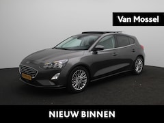 Ford Focus - 1.0 EcoBoost Titanium Business | Panoramadak | Winter Pakket | Camera | Carplay | Led Verl