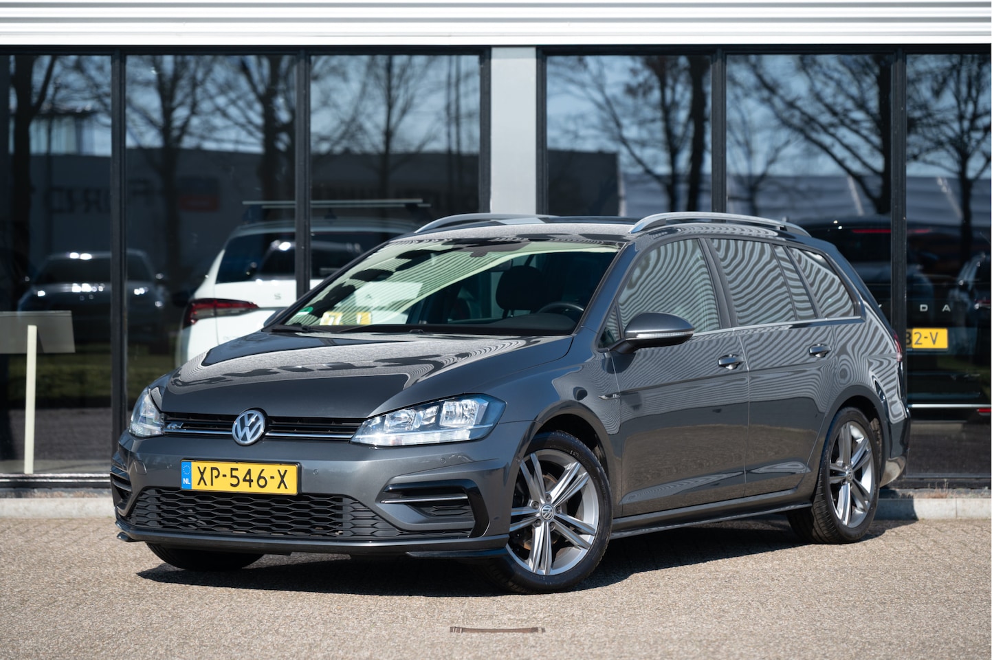 Volkswagen Golf Variant - 1.5 TSI 2x R Line DSG | Navi | Org. NL | Virtual | Dynaudio | Adapt. Cruise | Camera | 4se - AutoWereld.nl
