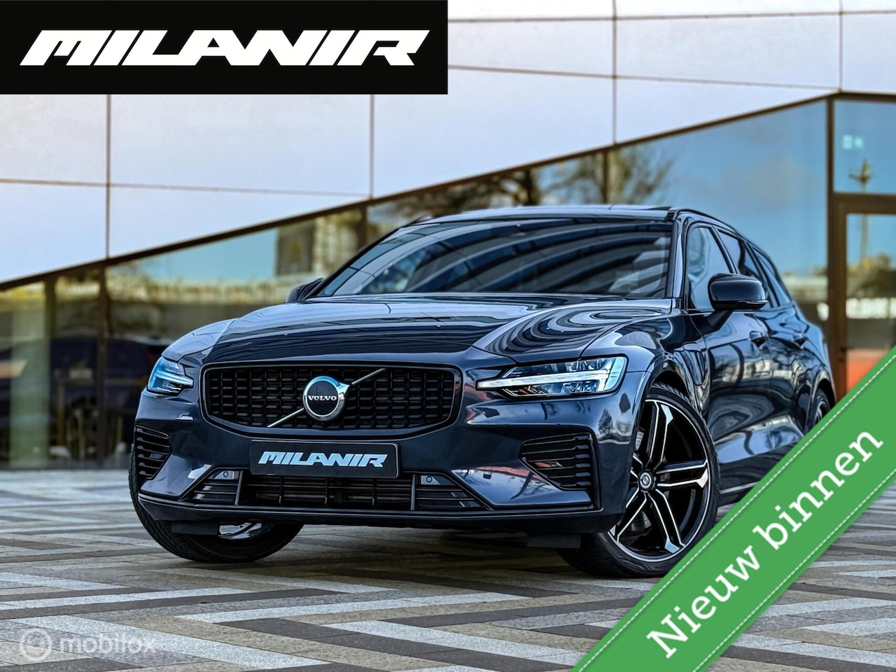 Volvo V60 - 2.0 T6 Plug-in hybrid AWD Plus Dark |Pano |Memory |Stuurverwarming |ACC - AutoWereld.nl