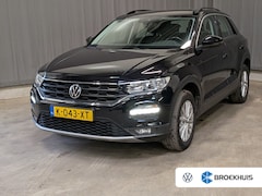 Volkswagen T-Roc - 1.5 TSI Style 150PK AUTOMAAT | Cruise control adaptief | Hill hold functie | Navigatiesyst