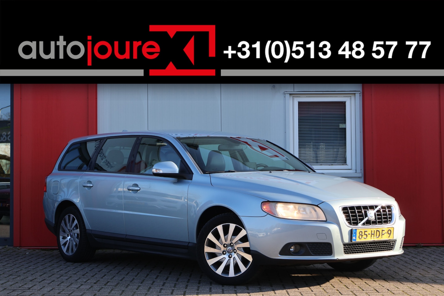 Volvo V70 - 2.0 D 136pk | Navigatie | Trekhaak | Leder | - AutoWereld.nl