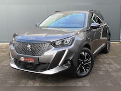 Peugeot 2008 - 1.2 PureTech Allure Road Trip | Navi | 3D Display | Camera | Trekhaak