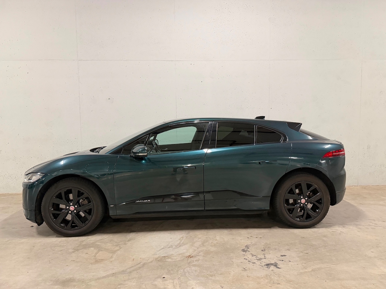 Jaguar I-PACE - EV400 HSE 90 kWh Pano Leer Volle uitvoering - AutoWereld.nl