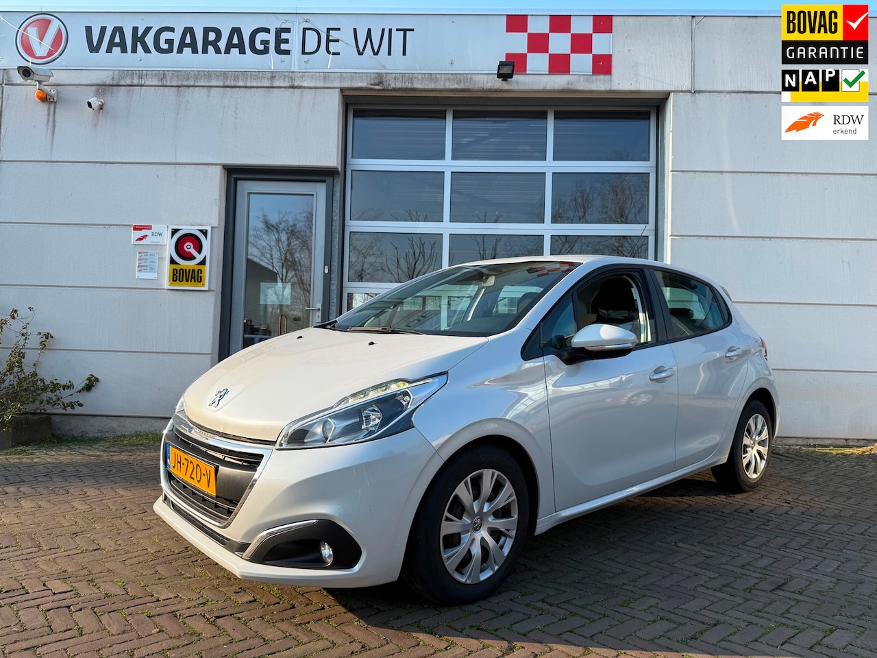 Peugeot 208 - 1.2 PureTech Blue Lion 1.2 PureTech Blue Lion - AutoWereld.nl