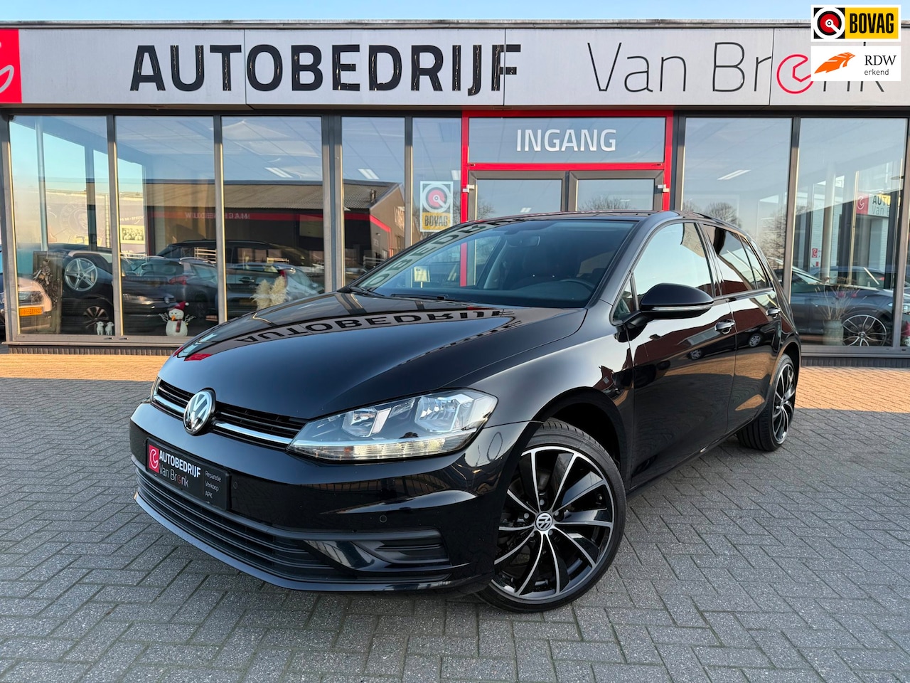 Volkswagen Golf - 1.0 TSI Comfortline | LED | PDC | Bluetooth - AutoWereld.nl