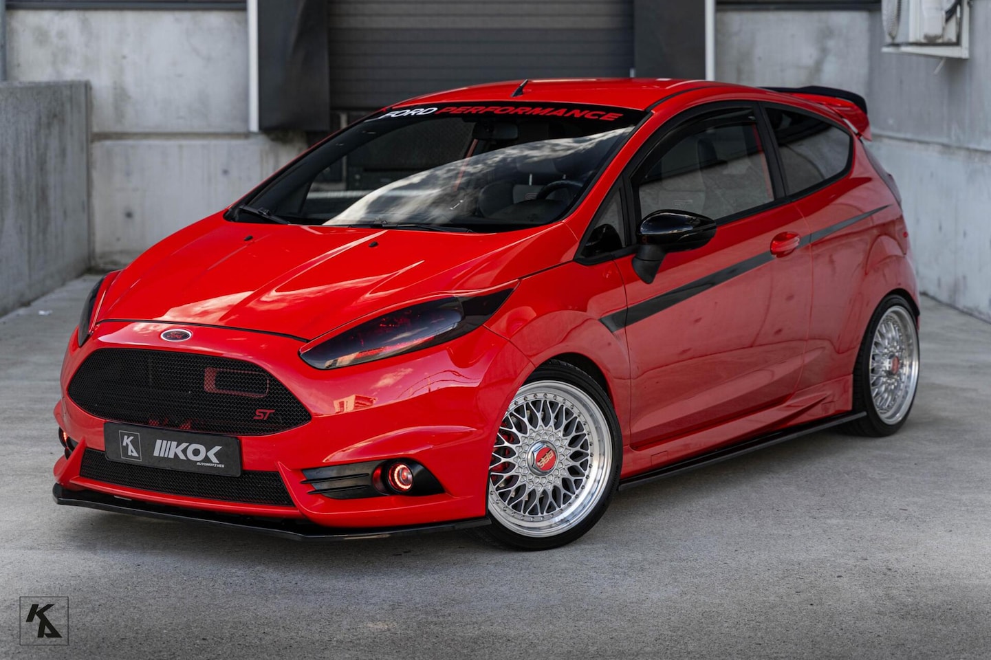 Ford Fiesta - 1.6 ST2 2016 | Maxton | KW Schroefset | Race Red - AutoWereld.nl