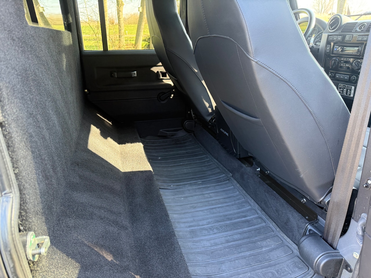 Land Rover Defender - 2.2 D SW 110" Adventure Limited Edition Speciale Adventure Limited Edition