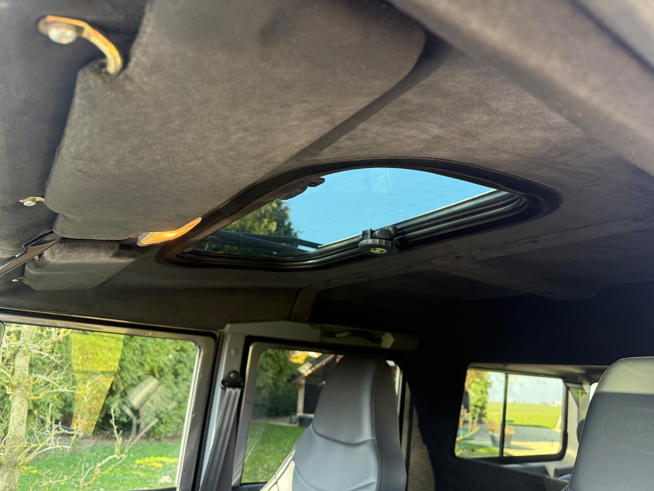 Land Rover Defender - 2.2 D SW 110" Adventure Limited Edition Speciale Adventure Limited Edition