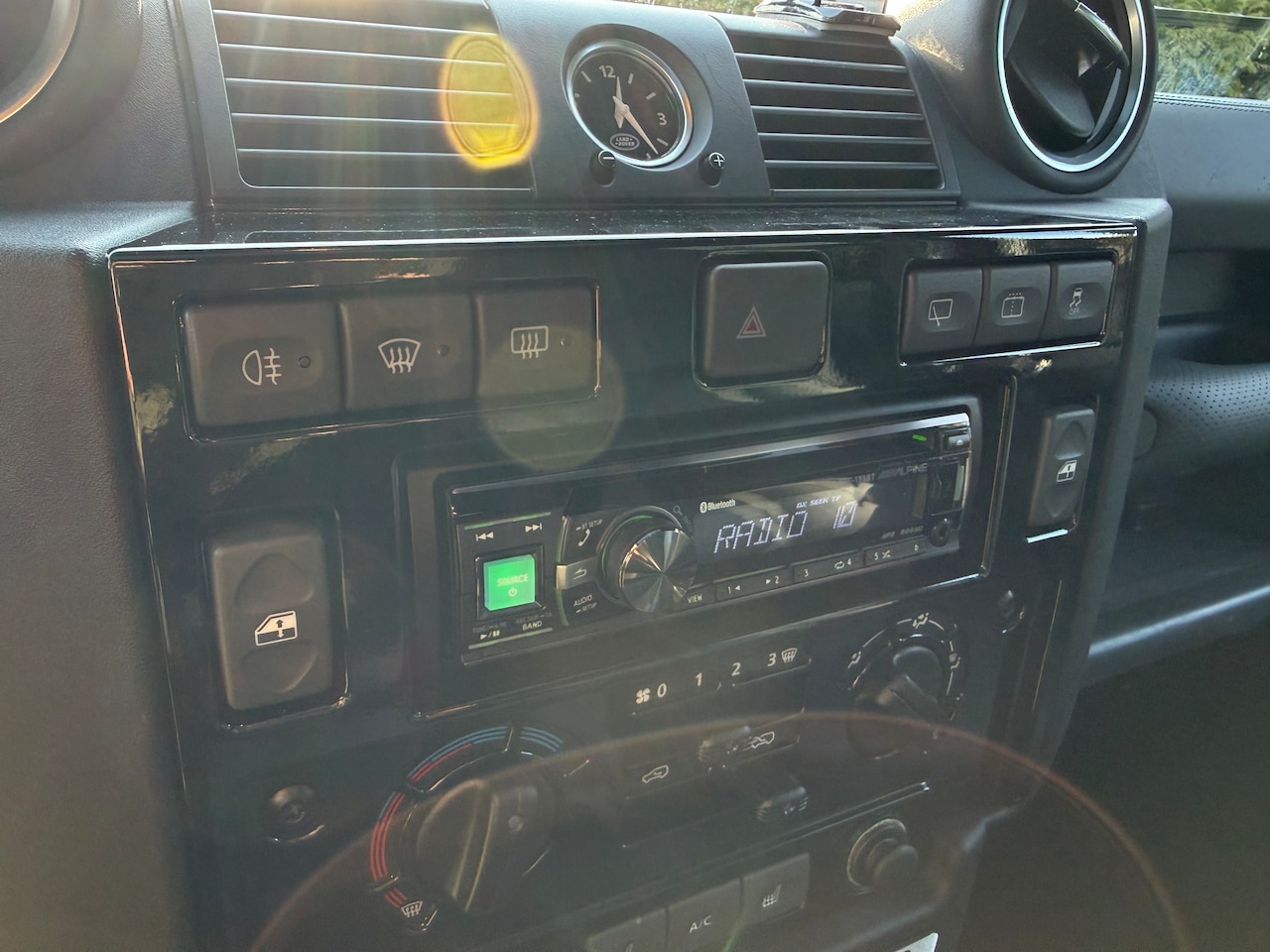 Land Rover Defender - 2.2 D SW 110" Adventure Limited Edition Speciale Adventure Limited Edition