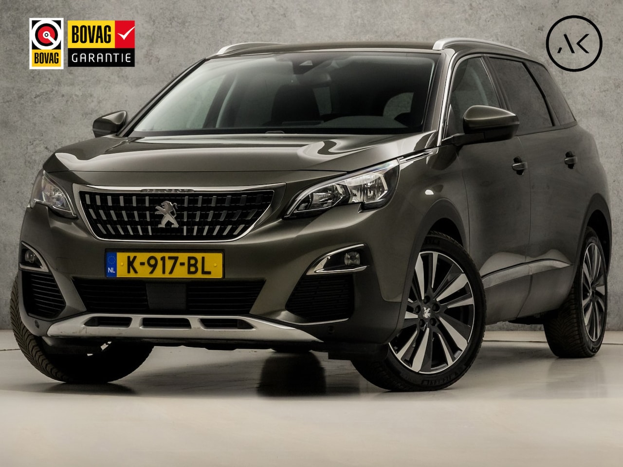 Peugeot 5008 - 1.2 PureTech Premium Sport 7 Persoons (APPLE CARPLAY, GROOT NAVI, MEMORY SEATS, STOELVERWA - AutoWereld.nl