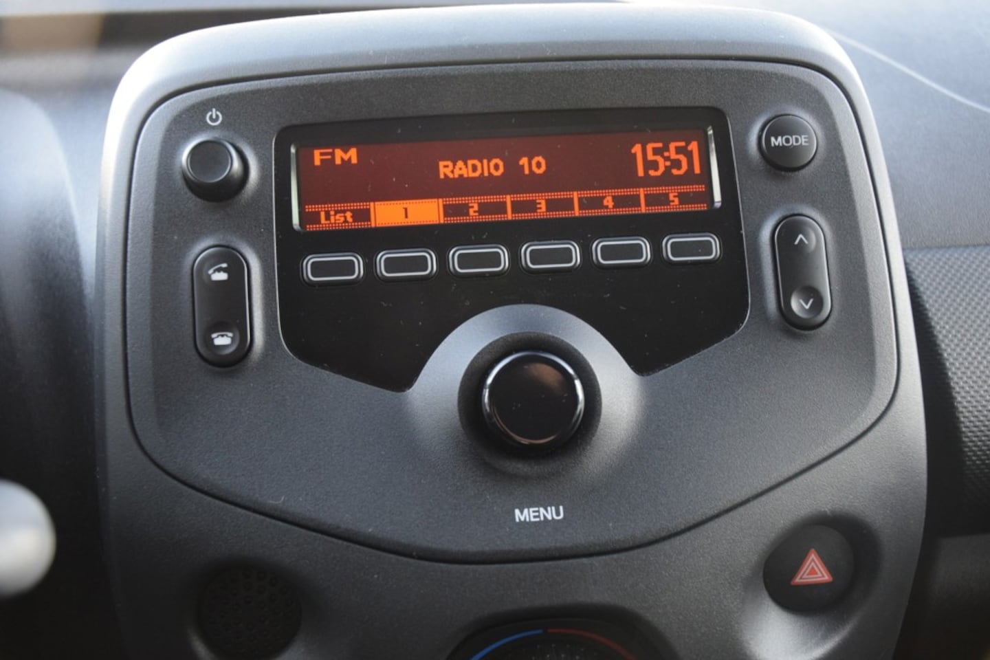 Toyota Aygo - 1.0 VVT-i x-fun 1.0 VVT-i x-fun, Airco, NAP, 5-drs, Bluetooth, LED