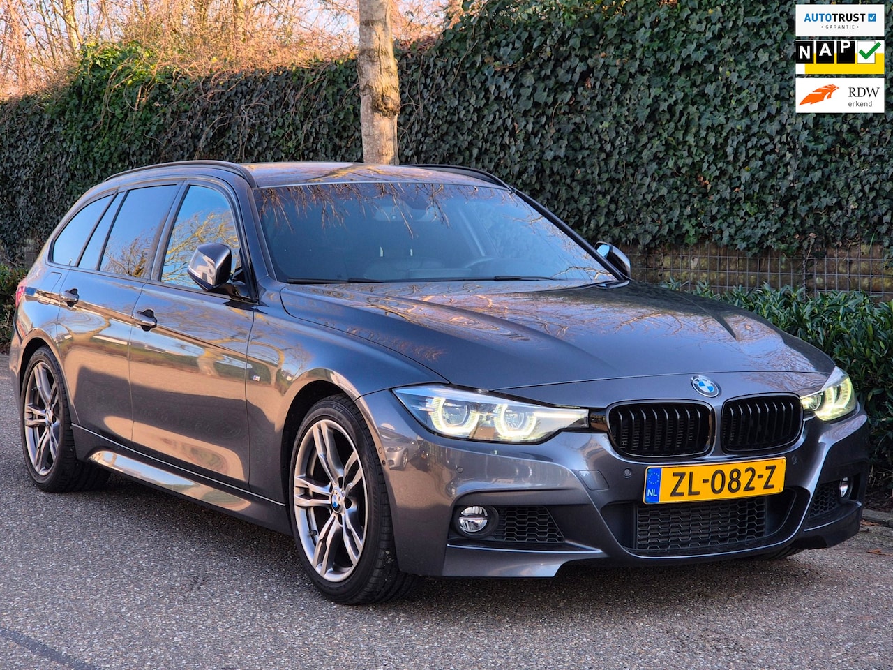 BMW 3-serie Touring - M Sport F31 6WB Apple CarPlay Shadowline 360* Camera Lm velgen Breedset NAP NL M Sport Cor - AutoWereld.nl