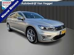 Volkswagen Passat Variant - 1.4 TSI GTE Highline pano, trekhaak, navi, cruise