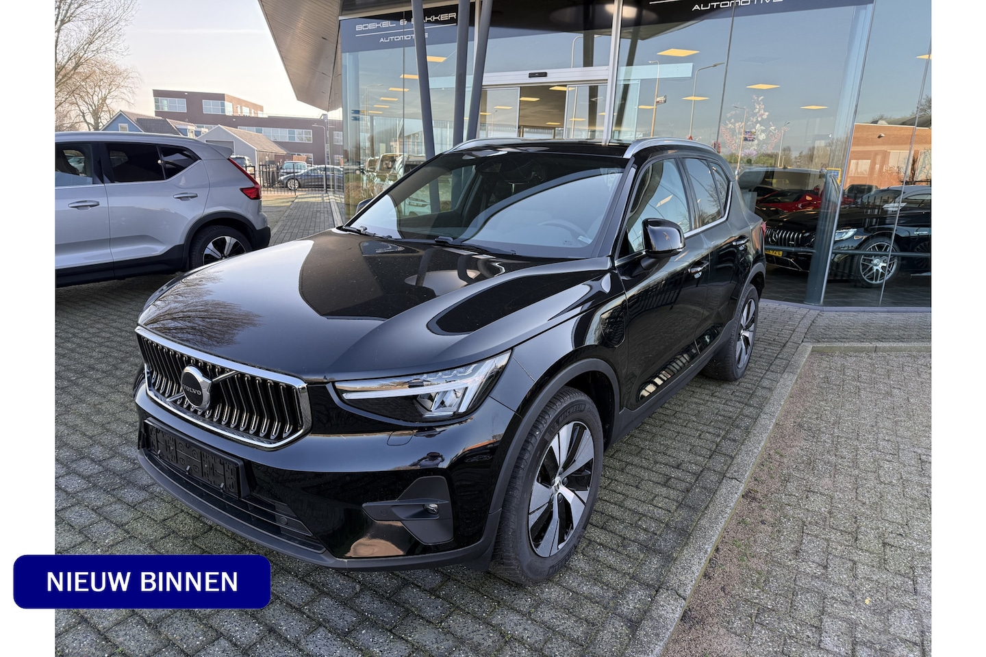 Volvo XC40 - 1.5 T4 Plug-in hybrid Core Bright ** Climate ** Lightning ** Rijbereik tot 53km WLTP - AutoWereld.nl