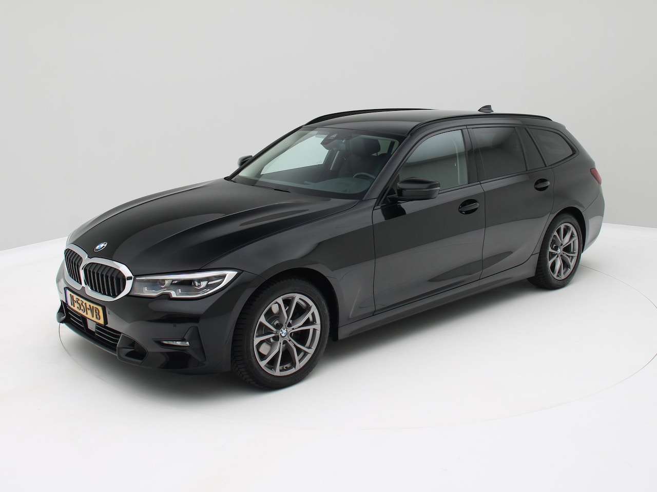 BMW 3-serie Touring - 320i Business Edition Sportline Leder - AutoWereld.nl