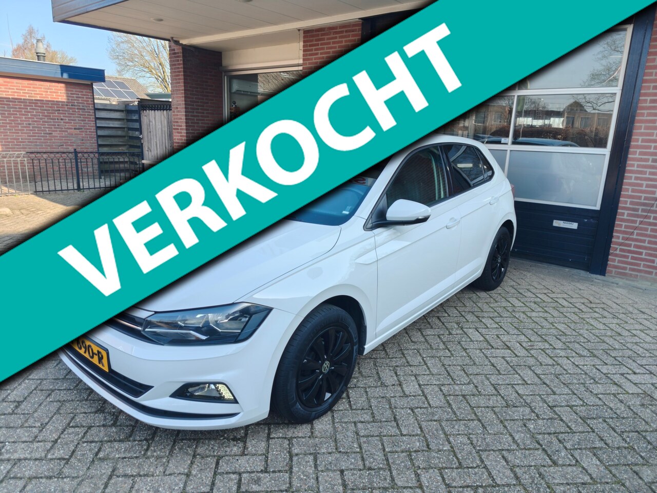 Volkswagen Polo - 1.0 MPI Comfortline 1.0 MPI Comfortline, Airco, Cruise, Android, Apple, 1e eigenaar, NAP - AutoWereld.nl