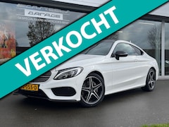 Mercedes-Benz C-klasse Coupé - 200 AMG Line Night- pakket Automaat , panoramadak , afneembare trekhaak