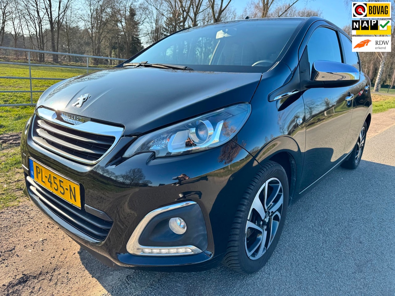 Peugeot 108 - 1.2 Puretech Allure top onderhouden|CarPlay|Cruise control - AutoWereld.nl