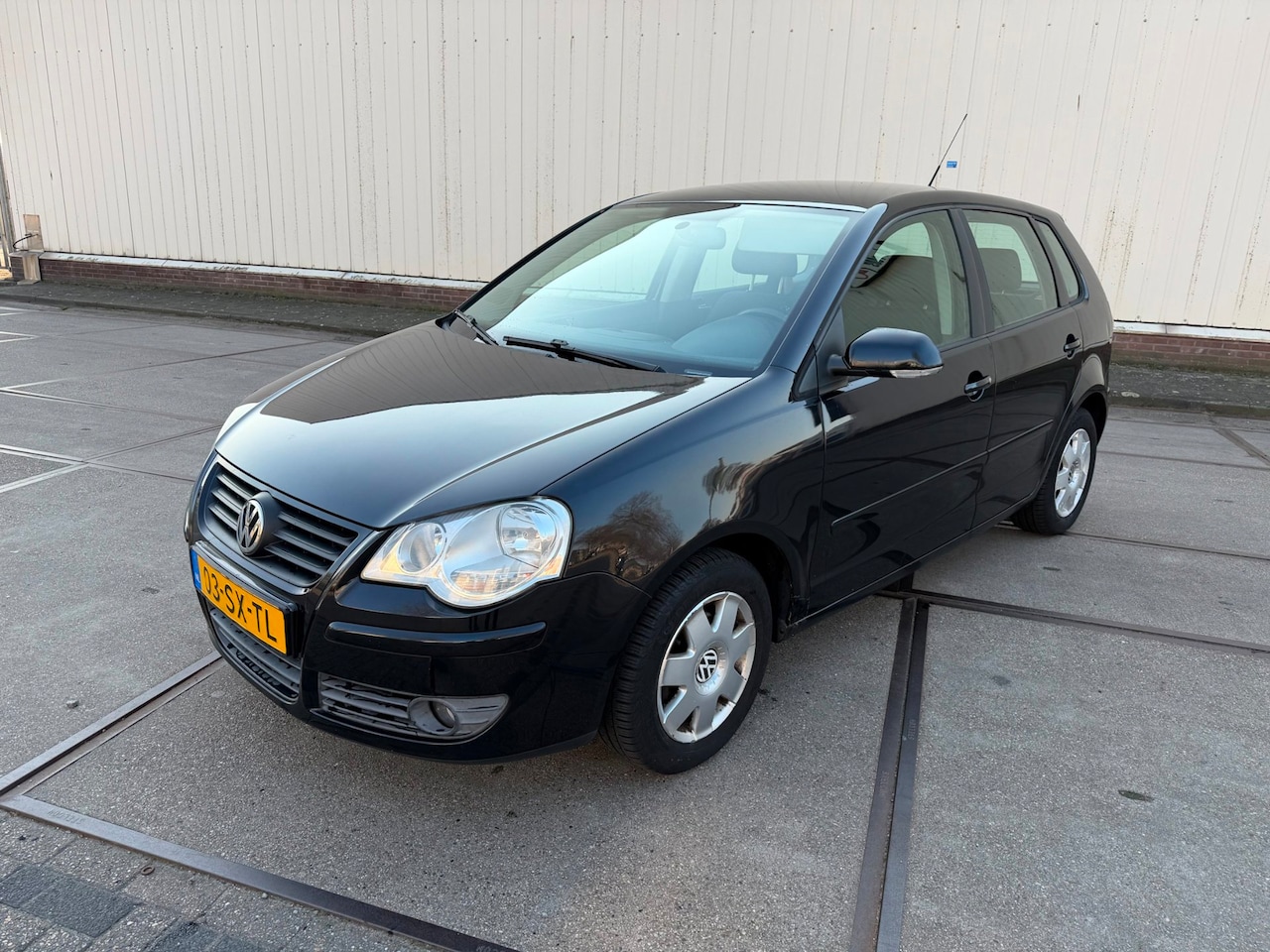 Volkswagen Polo - 1.4-16V Sportline 1.4-16V Sportline nieuwe apk - AutoWereld.nl