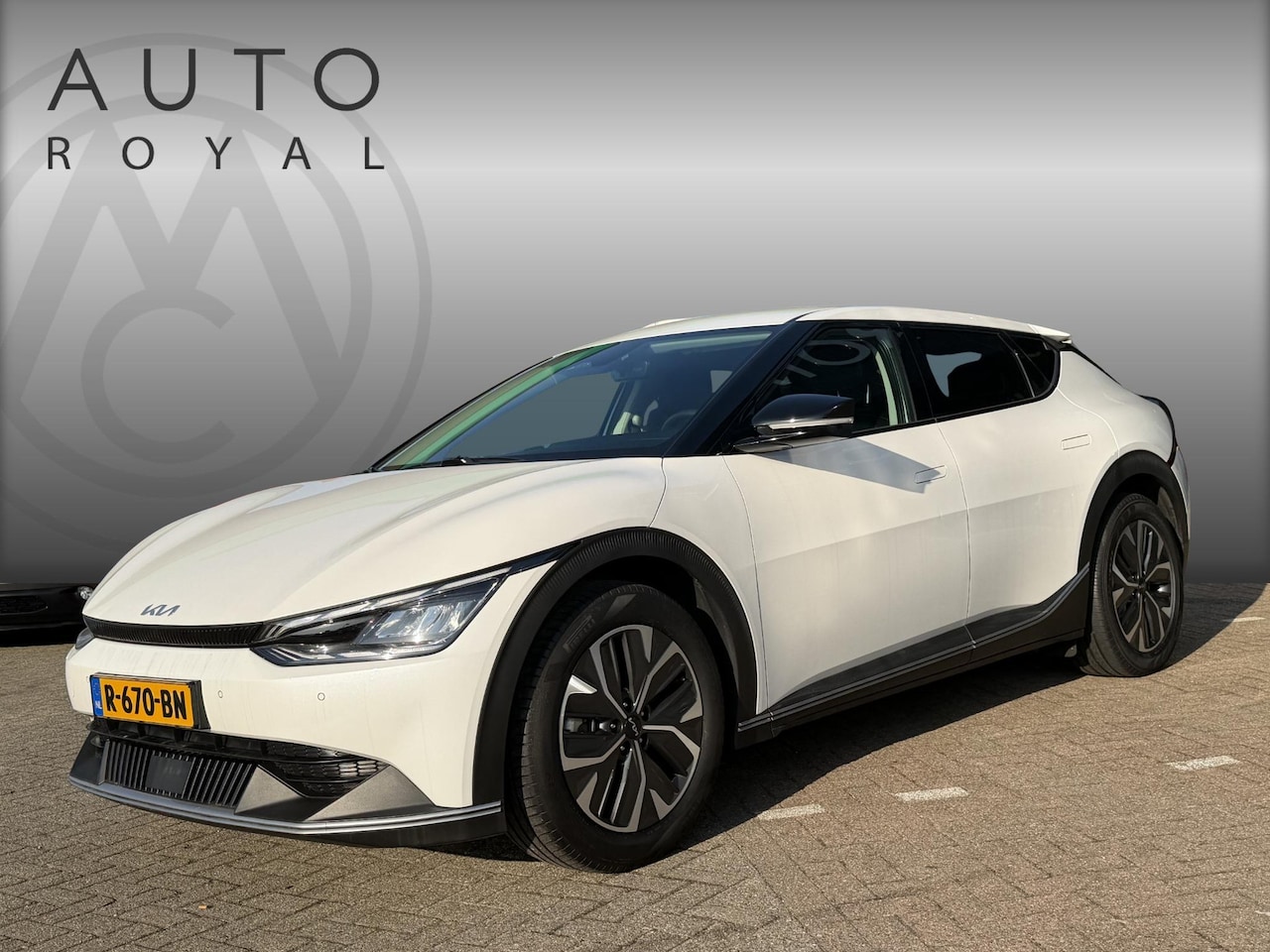 Kia EV6 - Air 58 kWh SOH 100% | ADAPTIEVE CRUISECONTROL | NAVIGATIE | LEDER | VERWARMDE VOORSTOELEN - AutoWereld.nl