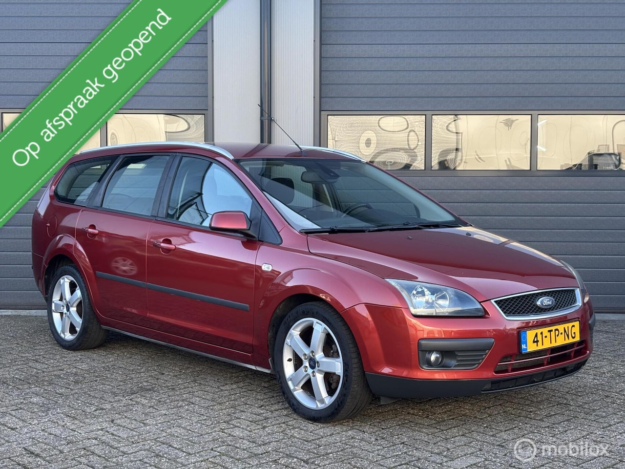 Ford Focus Wagon - 2.0-16V Rally Edition Uitvoering - AutoWereld.nl