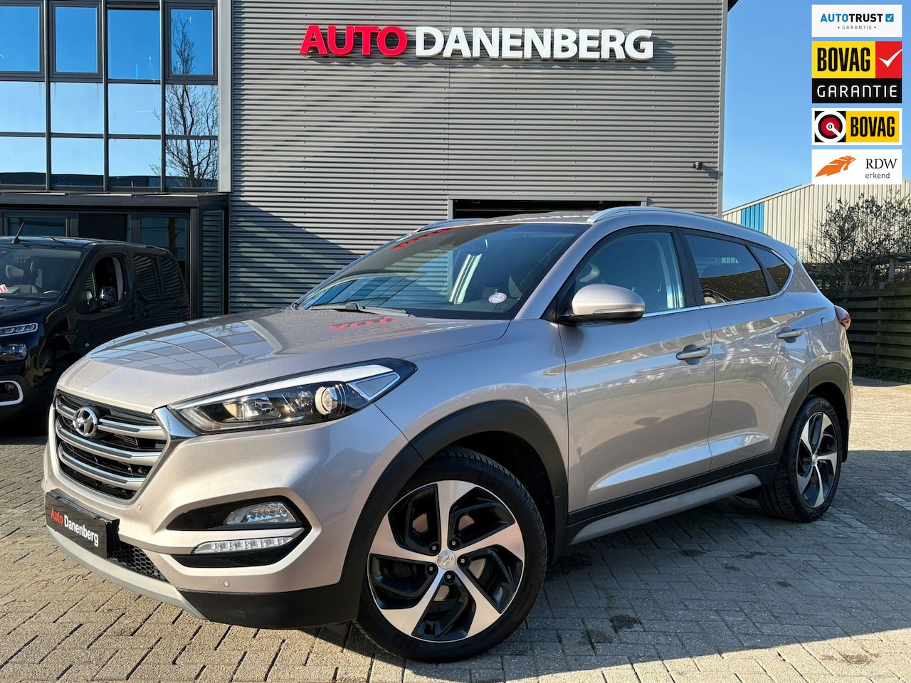 Hyundai Tucson - 1.6 T-GDi Comfort 4WD Nieuwe APK CAMERA,STOELVERWARMING,TREKHAAK - AutoWereld.nl