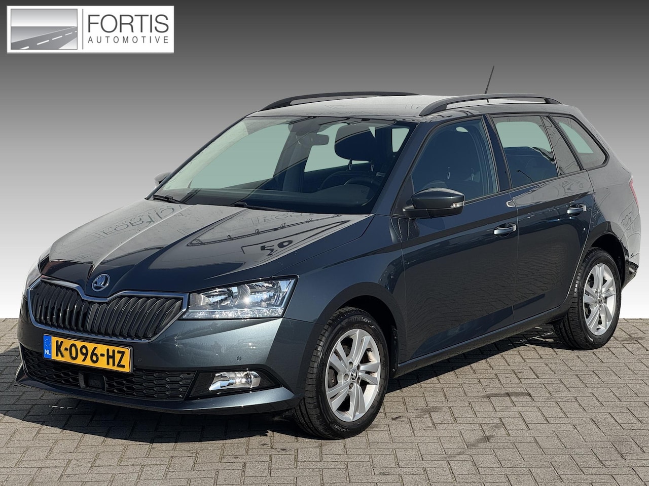 Skoda Fabia Combi - 1.0 TSI Style STOELVERWARMING | NAVI | PDC V+A | ECC - AutoWereld.nl