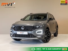 Volkswagen T-Roc - Sport / 150pk / Achteruitrij camera / Virtual cockpit / Adaptieve cruise control /