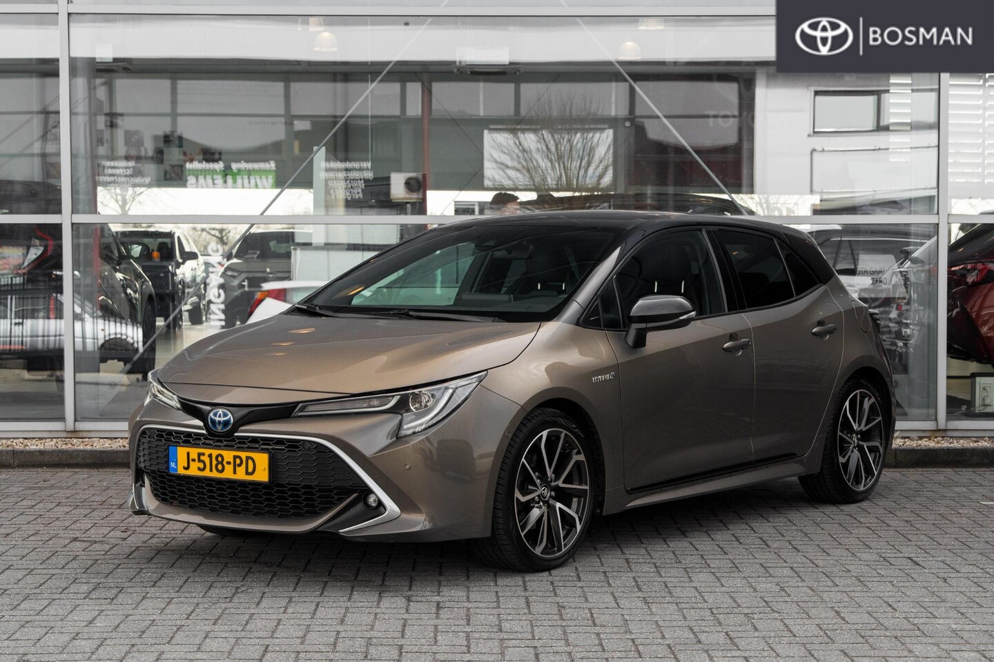 Toyota Corolla - 2.0 Hybrid Executive LPG - AutoWereld.nl