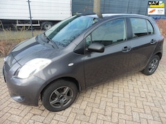 Toyota Yaris - 1.0 VVTi + AIRCO