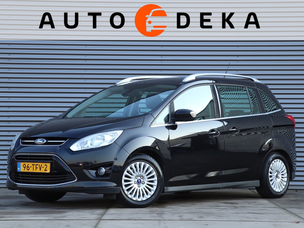Ford Grand C-Max - 1.6 Titanium 7 PERS. *Navigatie*Parkeersens.*Trekhaak* - AutoWereld.nl