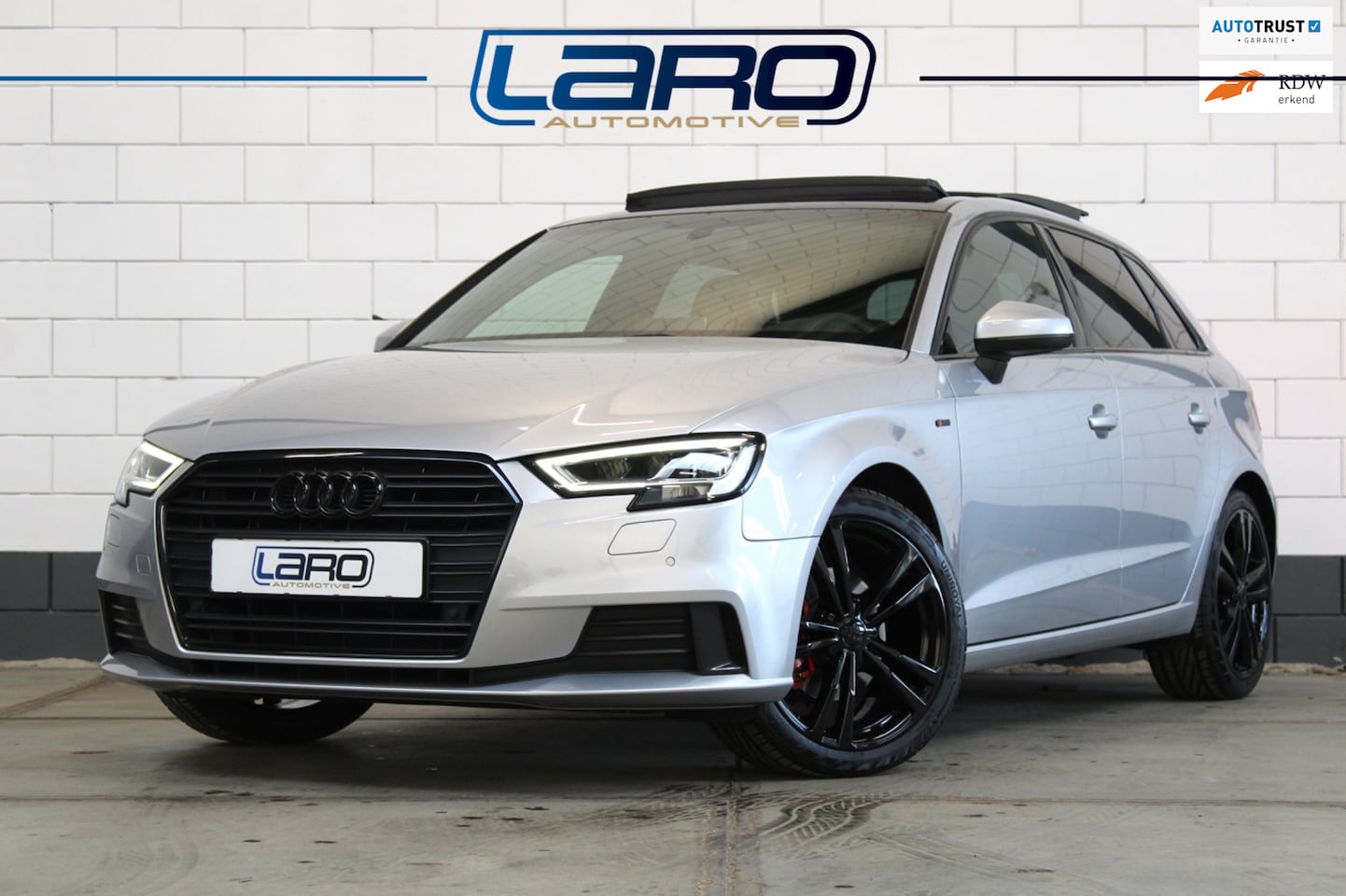 Audi A3 Sportback - 1.5 TFSI S Line 150 pk | Pano Glascoating Virtual CarPlay Keyless Cruise - AutoWereld.nl