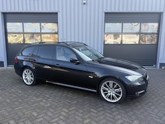BMW 3-serie - 320I EXECUTIVE Pano I Trekhaak I Leder I ECC