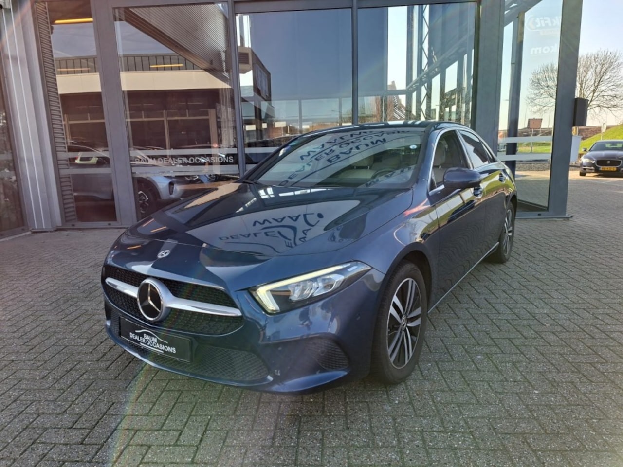 Mercedes-Benz A-klasse - 250e PREMIUM AUTOMAAT PHEV LEDER NAVI LMV PDC-CAMERA - AutoWereld.nl