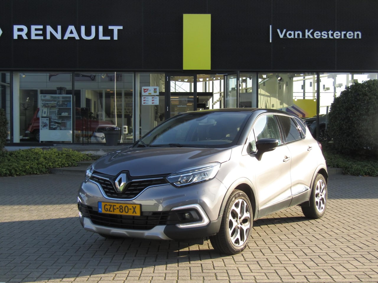 Renault Captur - 1.3 TCe 150pk EDC Intens / Navigatie / All season banden / Zeer Compleet - AutoWereld.nl