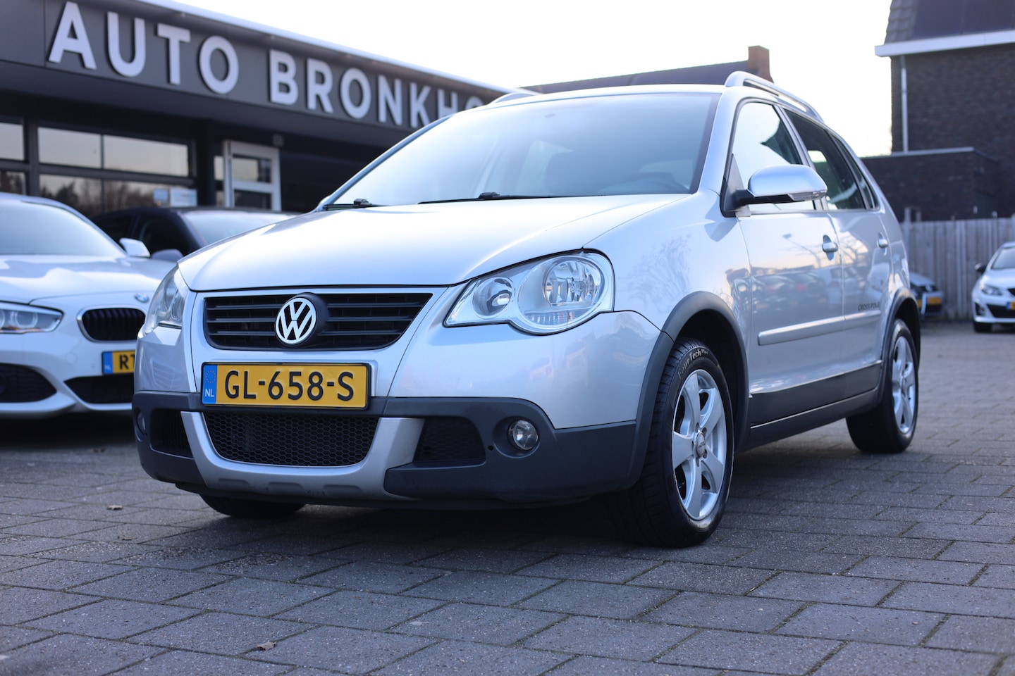 Volkswagen Polo - 1.6-16V CROSS | AIRCO | TREKHAAK - AutoWereld.nl