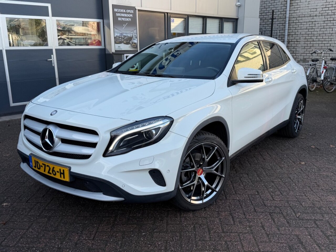 Mercedes-Benz GLA-Klasse - 180 Ambition 180 AMBITION  , nette staat,stoel verwarming . - AutoWereld.nl