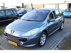 Peugeot 307 SW - 2.0-16V Premium Panoramadak Climate Cruise 7 pers mog Trekhaak NAP APK