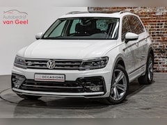 Volkswagen Tiguan - 1.4 TSI ACT Comfortline Business R| Panormadak | Elektrisch uitklapbare trekhaak
