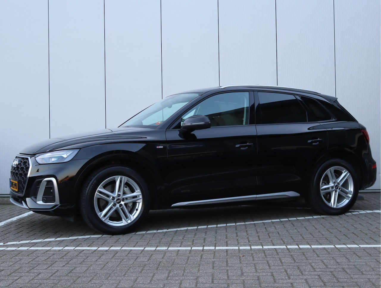 Audi Q5 - 50 TFSI e S-line | Luchtvering | Trekhaak | Camera | Virtual | ACC - AutoWereld.nl