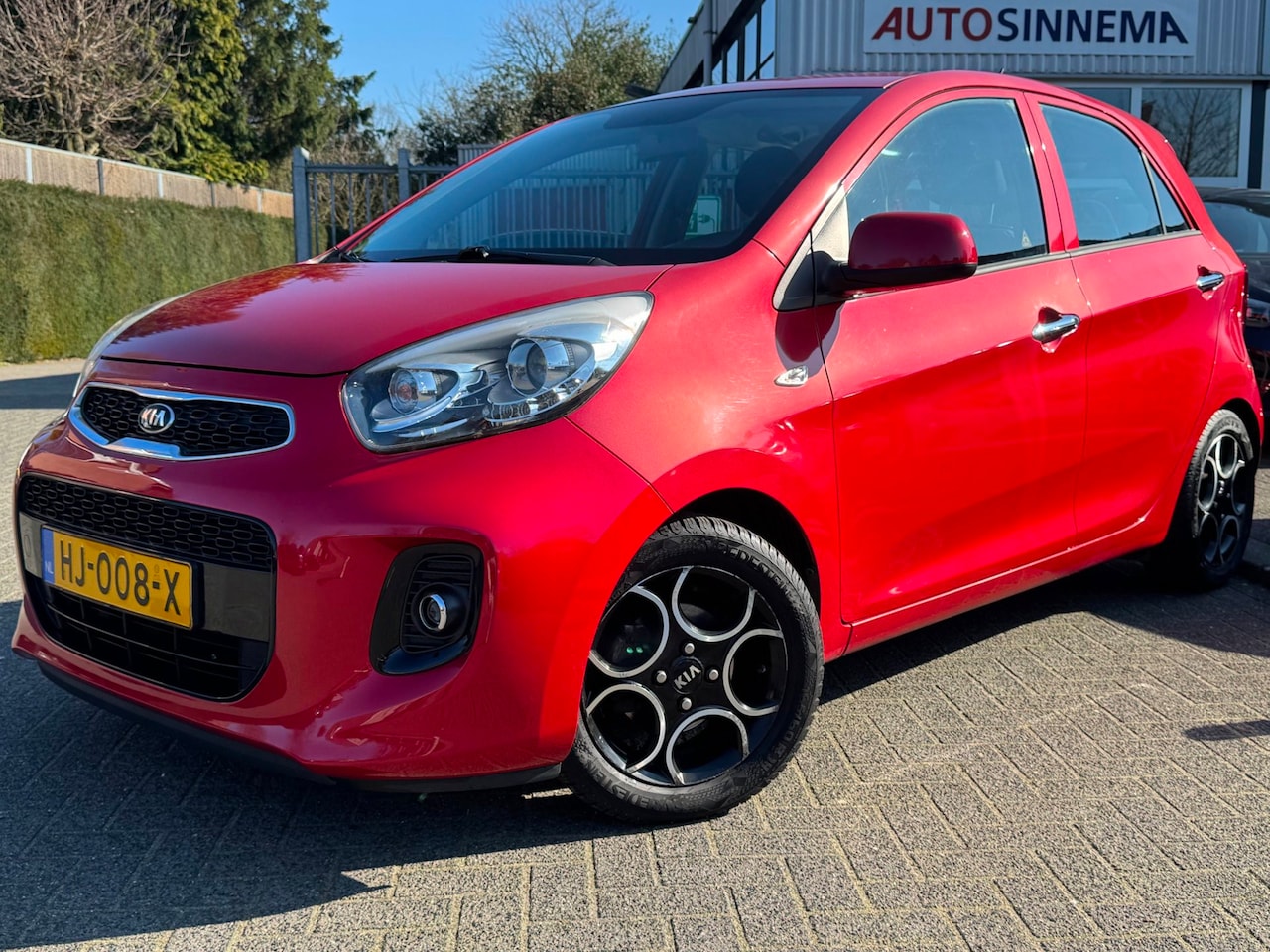 Kia Picanto - 1.2 CVVT DynamicLine | All Seasons | Trekhaak | Climate | - AutoWereld.nl